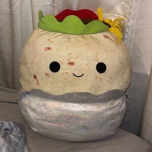 Squishmallows Bernardo Burrito